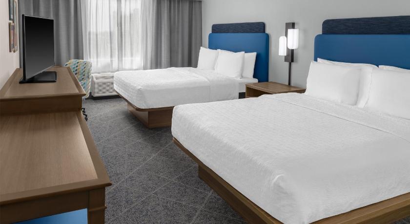 Image of 2 QUEEN BEDS NONSMOKING 0