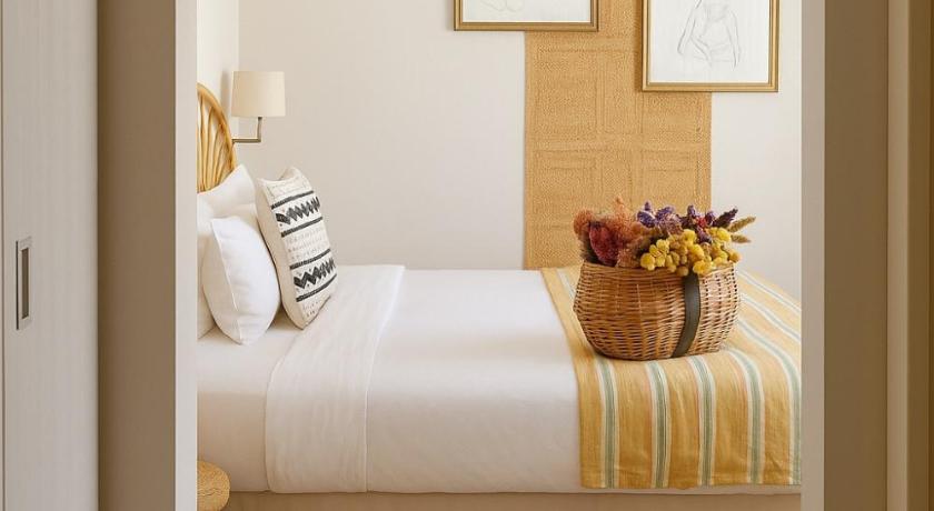 Irin Hotel