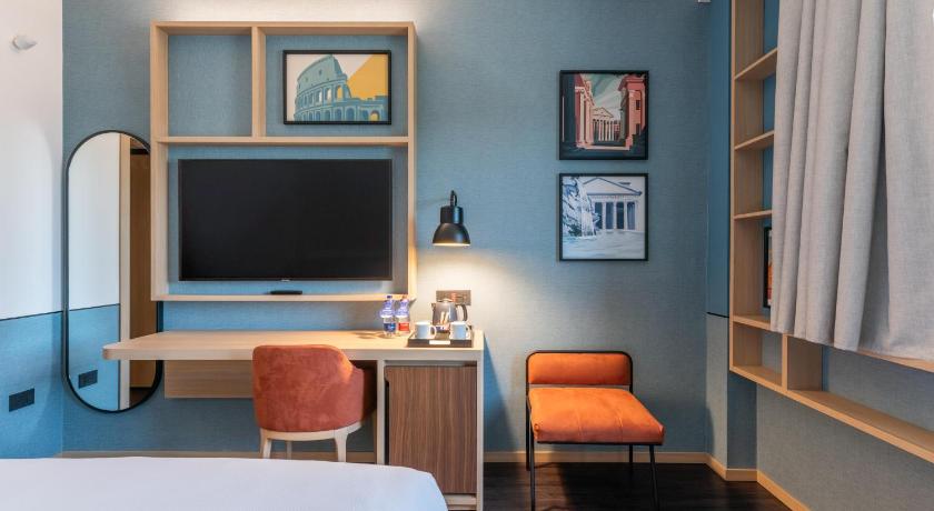 Image of King Deluxe Room 7