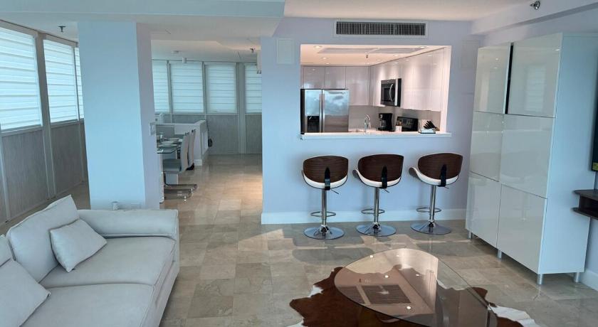 마이애미 비치 (FL) Beachfront two story apartment 2성급 숙소 객실