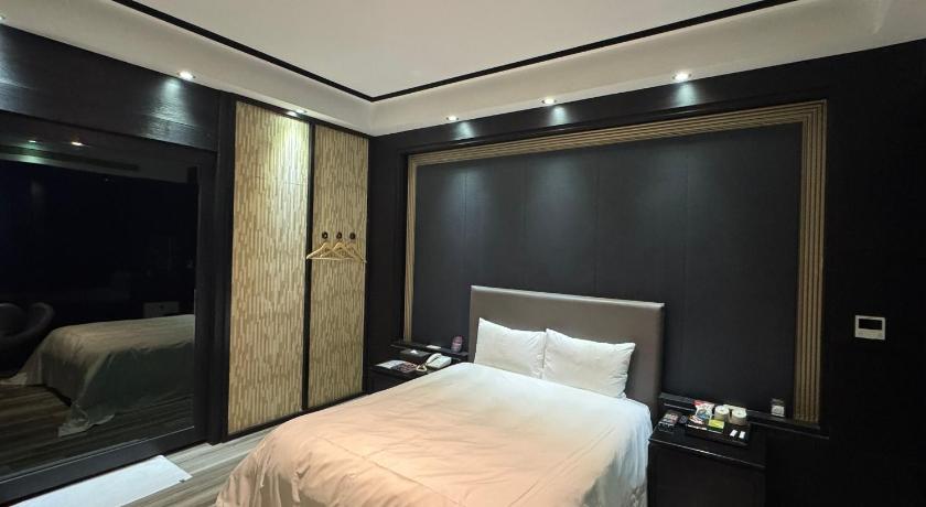 Image of Standard Double Room (Check-in after 15:00) 4
