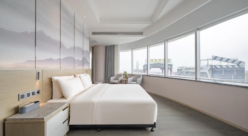 Atour S Hotel Qingdao May Fourth Square Xiaomai Island Seaview - image 12