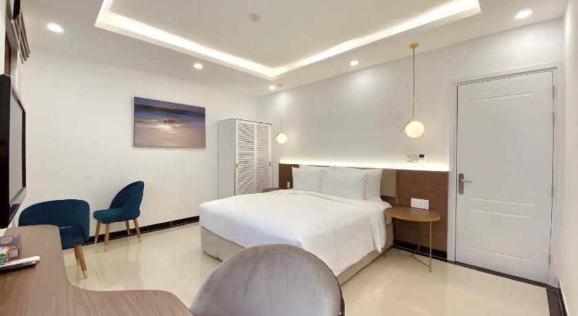 Phòng Tiêu Chuẩn Giường Lớn (Standard King Room)
