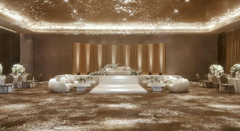 Mandarin Oriental Downtown Dubai - image 13