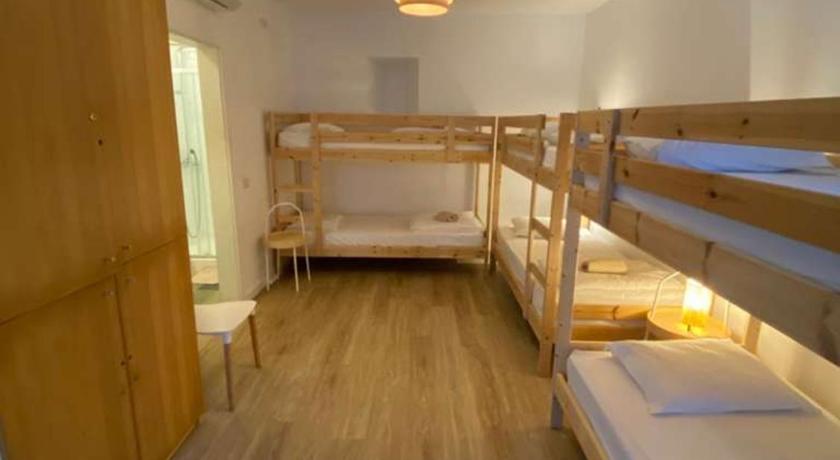 Image of Bed in 6-Bed Mixed Dormitory Room 0