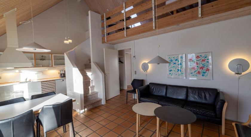 Image of One-Bedroom Standard Apartment 3