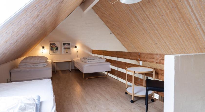 Image of One-Bedroom Standard Apartment 6