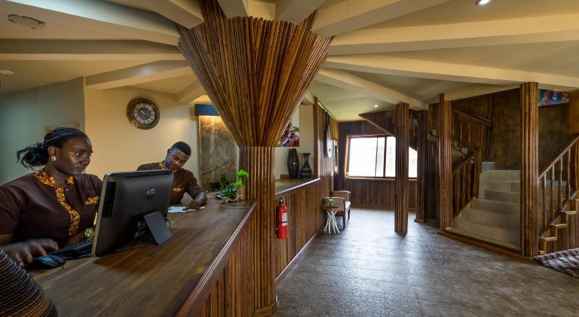 Maaha Beach Resort photo