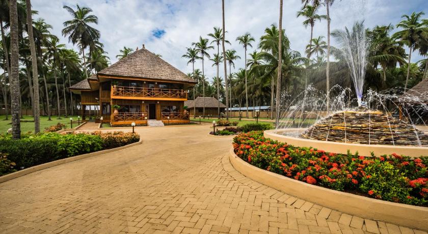 Maaha Beach Resort — Hotel in Dixcove