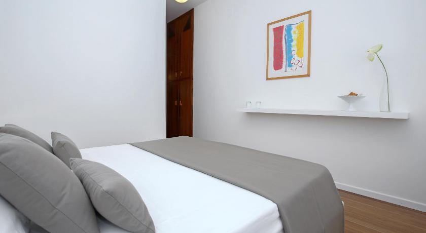 Image of Apartment 7