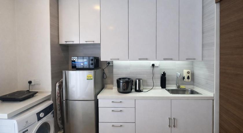 Image of Deluxe One Bedroom Apartment 16