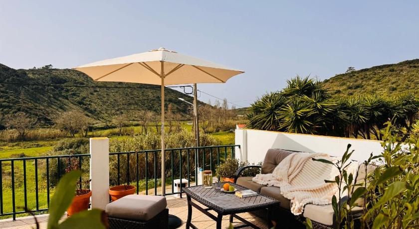 Casa Nabia - Coastal Sanctuary