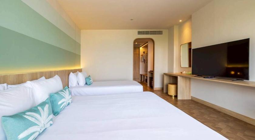 Image of Deluxe Ocean View 7