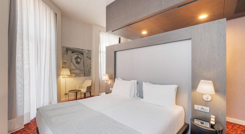Image of Junior Suite Double or Twin 3