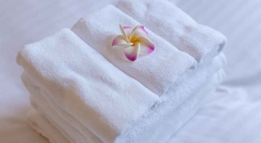 후쿠오카 レイナス博多 3성급 숙소 로비