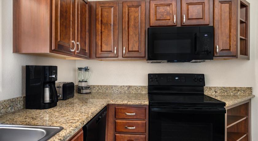 Image of 2 BEDROOM 1 KING 1 QUEEN SUITE AND SOFABED 1