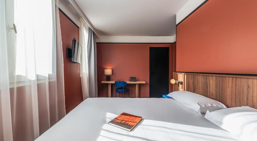 Image of Superior Room 1