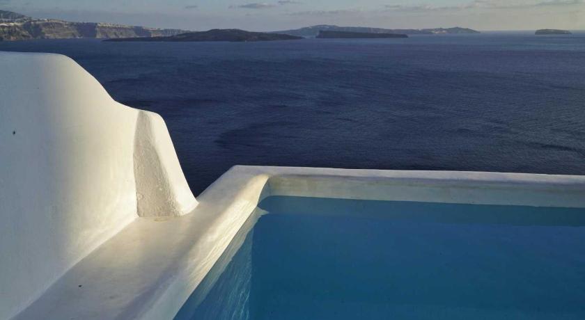 Three - Bedroom Private Pool Residence with Caldera View 이미지 2