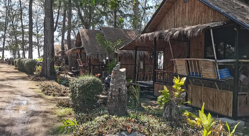 Eco Lanta Hideaway Beach Resort - image 49