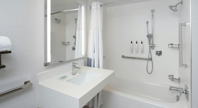 Afbeelding van Standard, Guest room, 1 King 10