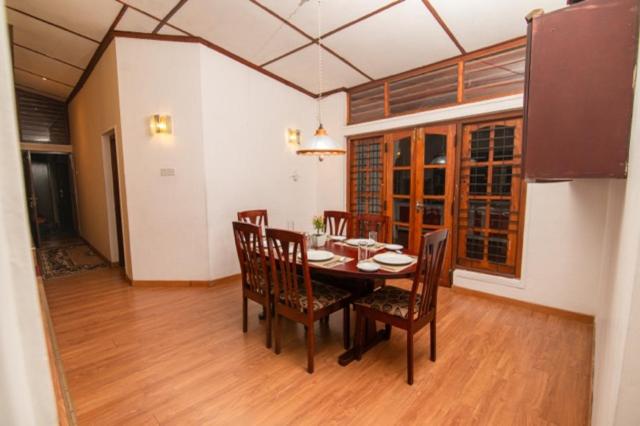 Anaya Villa - image 8