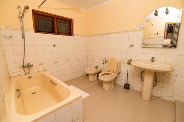 Anaya Villa - image 34