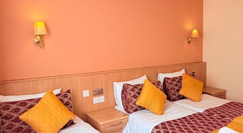 Image of Triple Room 14