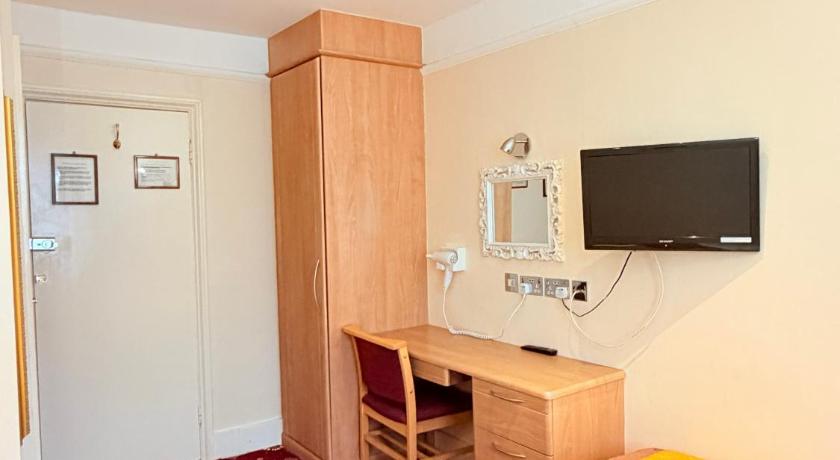 Image of Twin Room 12