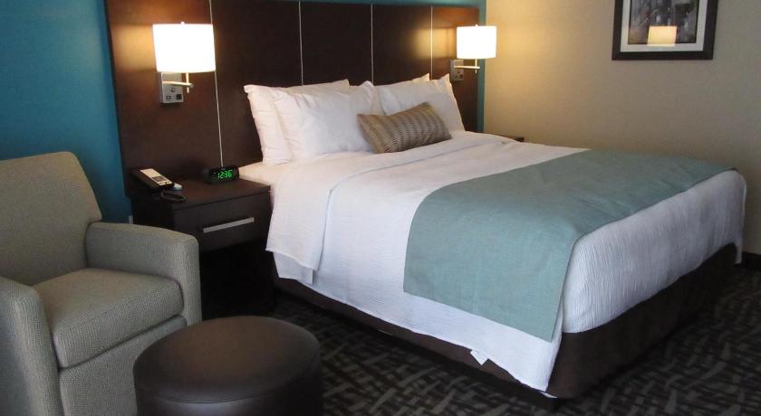 Image of 1 Queen Bed, Nonsmoking 8