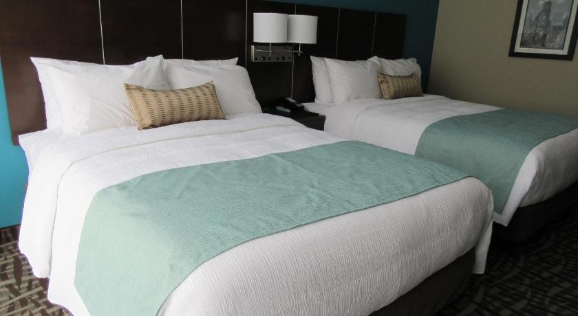 Image of 2 queen beds, nonsmoking 6