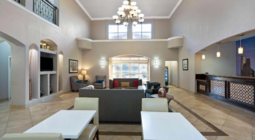 La Quinta by Wyndham Houston - Westchase - image 7