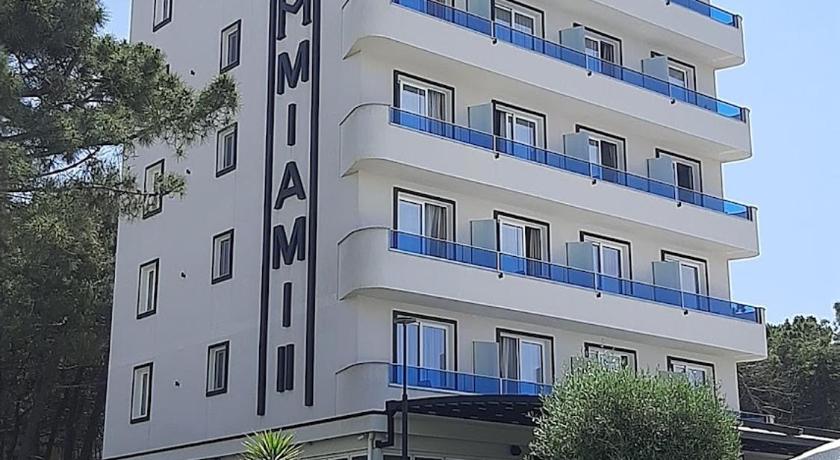 Hotel Miami II