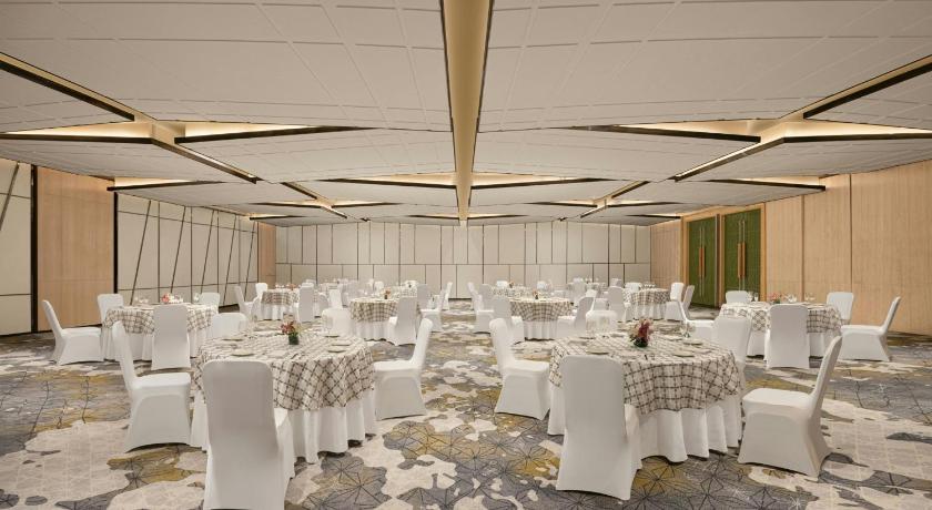Le Meridien Dehradun Resort & Spa - image 21