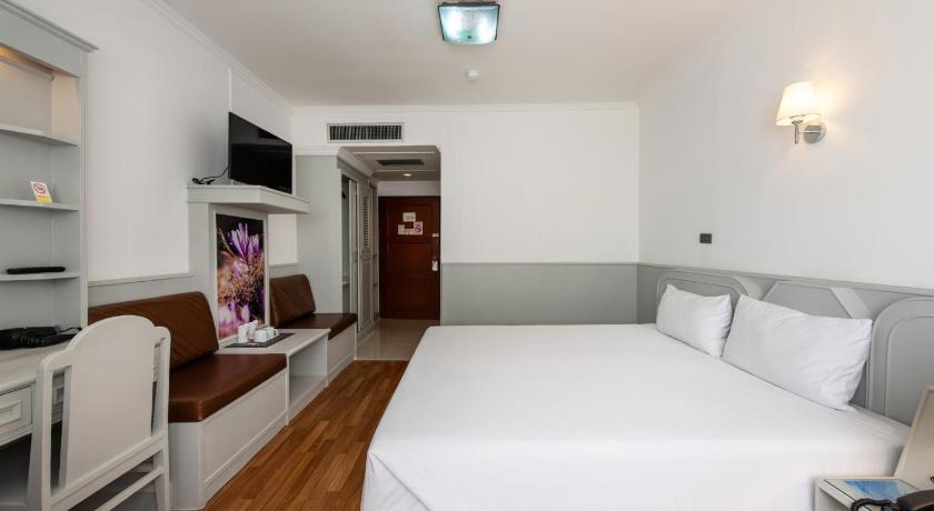 Image of Deluxe Room 4