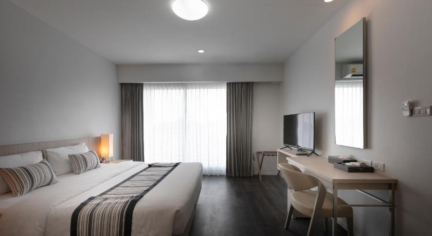 Image of One Bedroom Suite with breakfast 8