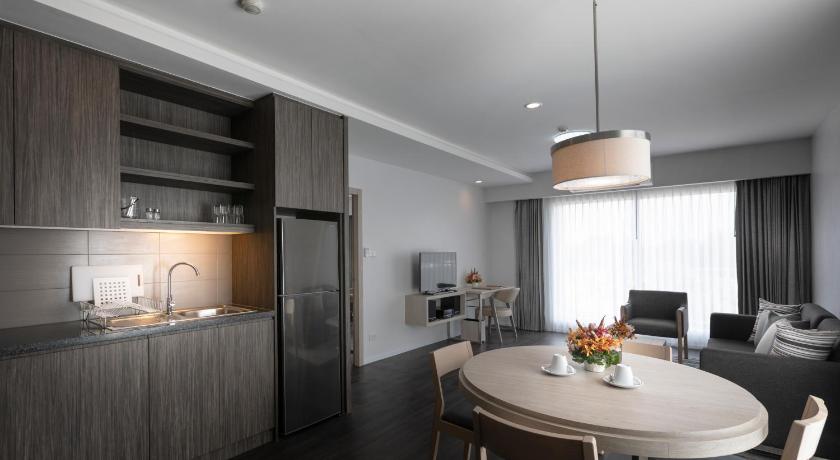Image of One Bedroom Suite with breakfast 5