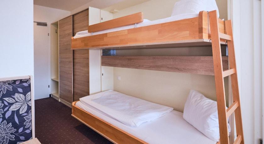 Image of Double Room + 2 Children 3