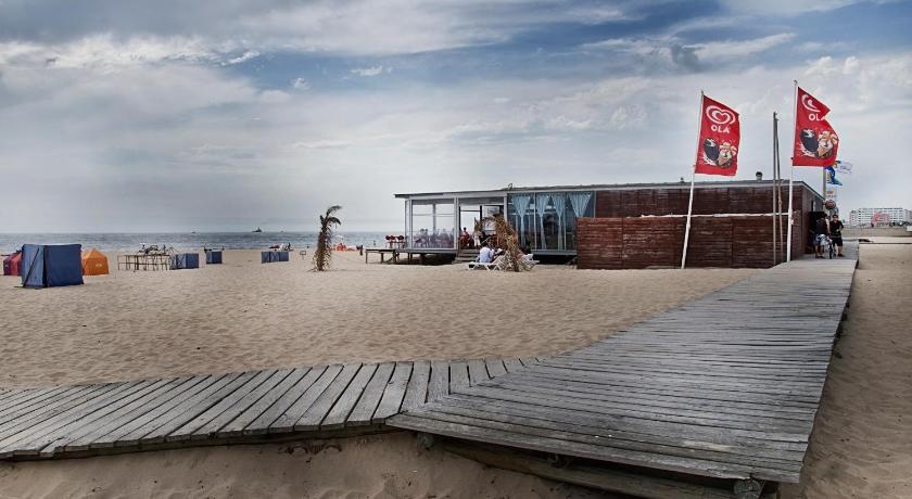 VRS - Low Cost Beach Boat photo