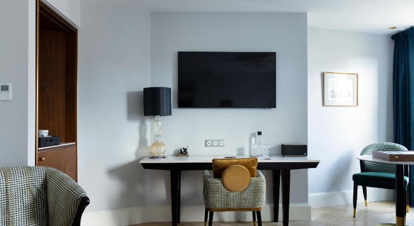 Image of Suite Quadruple 10