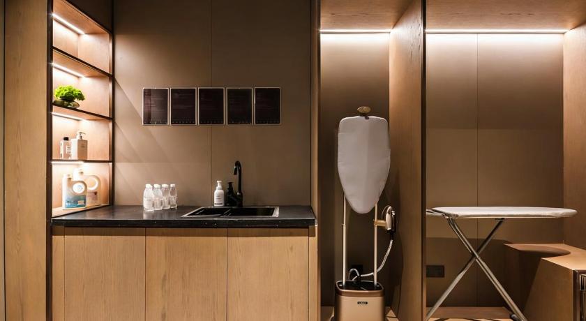 Atour Hotel Qingdao Zhanqiao Zhongshan Road - image 18