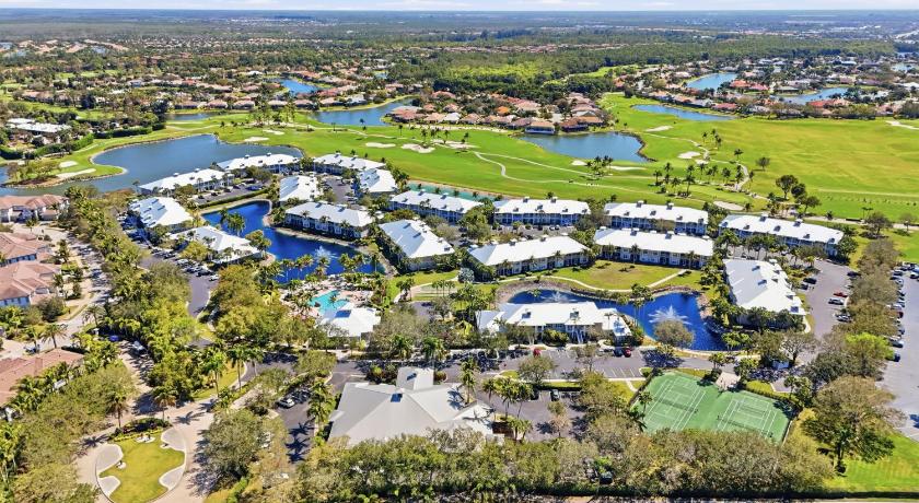 GreenLinks Golf Villas at Lely Resort