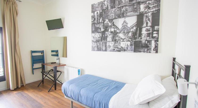 Image of Triple Room 1