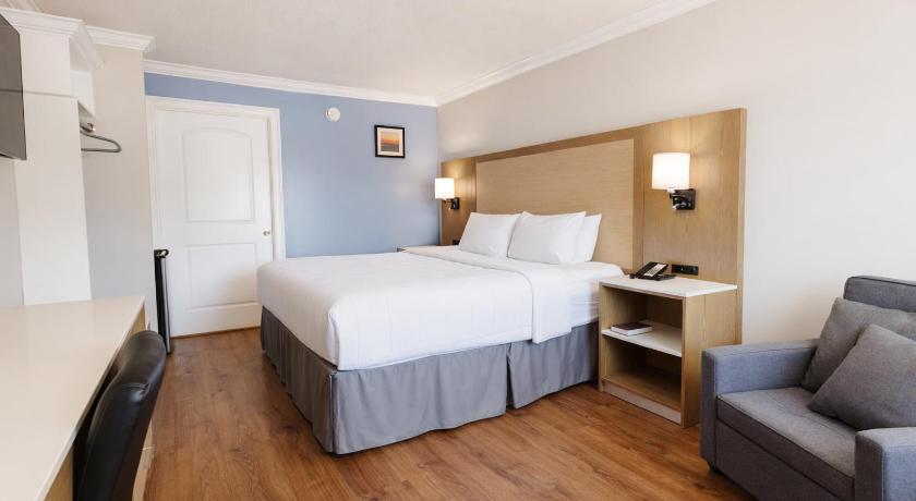 Image of King Room Non-Smoking 3