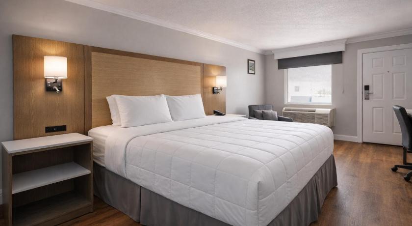 Image of King Room Non-Smoking 0