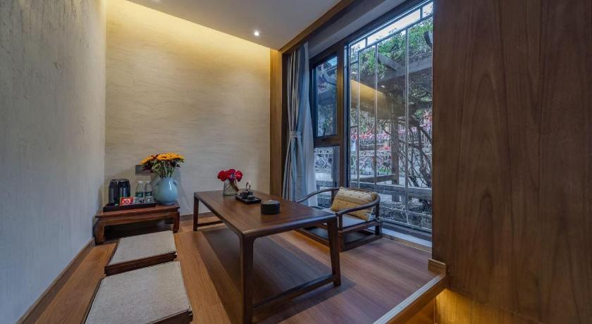 Lijiang 丽江安意丨秘密花园轻奢庭院客栈 Guesthouse restaurant