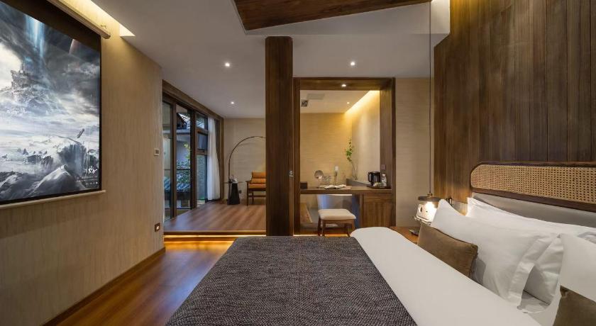 Lijiang 丽江安意丨秘密花园轻奢庭院客栈 Guesthouse suite