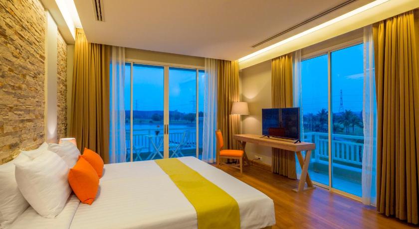 Image of Deluxe Suite 3