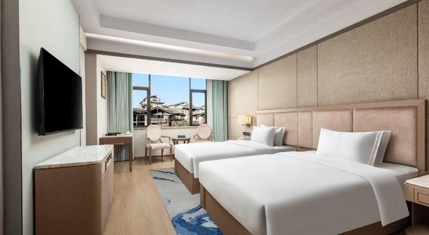 Days Hotel by Wyndham Lijiang Gucheng - image 28