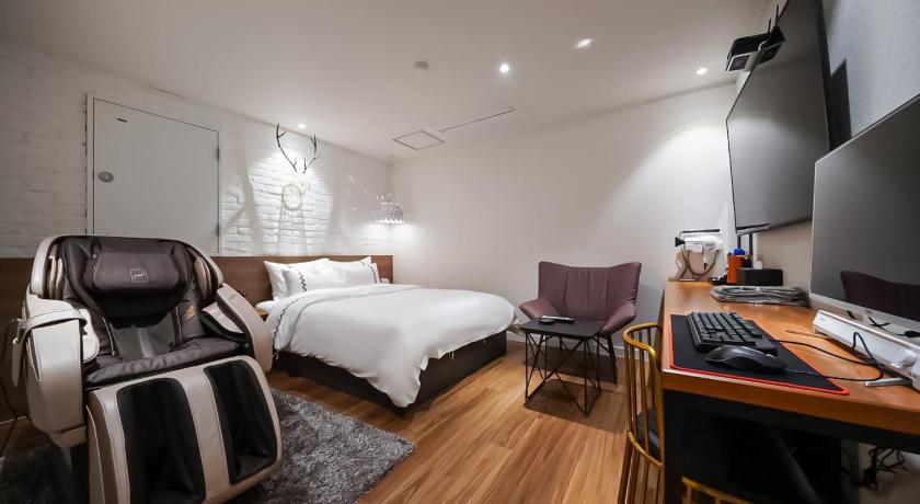 Mari Hotel - image 2