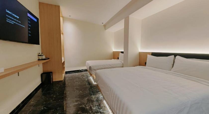 HOTEL CLASSIC - image 9
